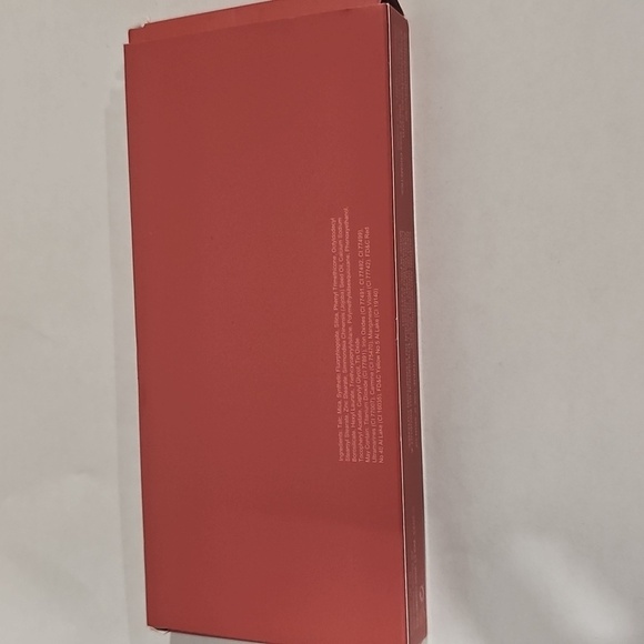 Violet Voss Berries & Cream Eyeshadow Palette NIB - Picture 3 of 7